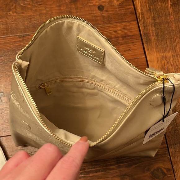 FAWN DESIGN for the Jilly Box Gold Foldover Clutch - Picture 4 of 6